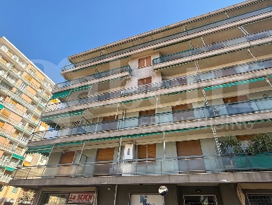 Foto Appartamento in Via Cornice snc, Taggia Centro di 114 m² con 5 locali