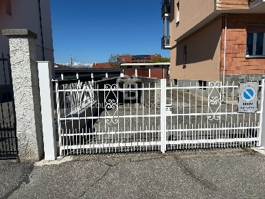 Foto Posti auto in VIA TOSCANINI 3, Druento di 12 m² con 1 locali