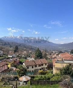 Foto Appartamento a Cunardo Centro di 50 m² con 2 locali in vendita