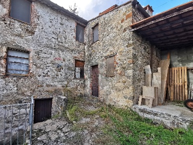 Foto Rustico a Lucca Mutigliano - Torre di 83 m² con 4 locali in vendita