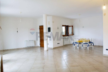 Foto Casa indipendente in via termine 77, Pignataro Interamna di 175 m²