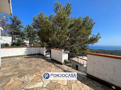 Foto Appartamento in Viale olanda, Andora Marina Di Andora di 75 m²
