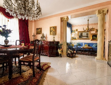 Foto Appartamento in zona università, Capua Centro di 126 m² con 4 locali