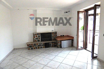 Foto Appartamento in Via del cattel 19, Luino di 110 m² con 3 locali