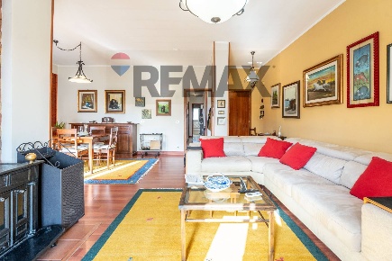 Foto Appartamento in Via Torricelli 6, Mascalucia Centro di 113 m²
