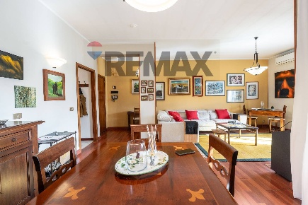Foto Appartamento in Via Torricelli 6, Mascalucia Centro di 113 m²