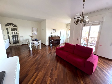 Foto Appartamento in via Roma snc, Sant'Elpidio a Mare Centro di 145 m²