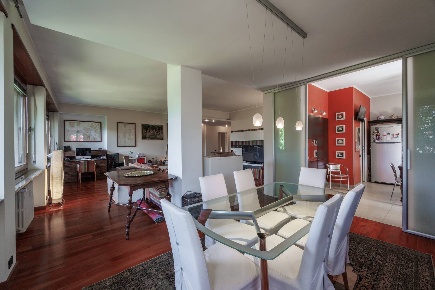 Foto Appartamento in Strada Devalle, Moncalieri Boccia d'Oro di 220 m²
