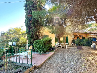 Foto Case semi ndipendenti a Capoliveri Lido di 110 m² con 6 locali