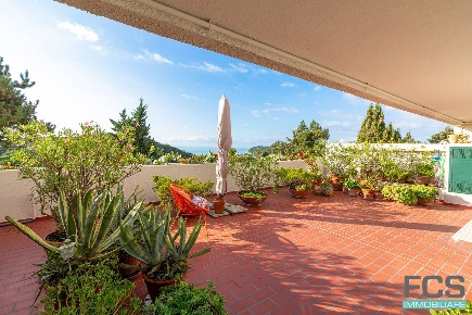 Foto Appartamento in Via Antoniotto Usodimare, Finale Ligure Centro