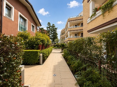 Foto Appartamento in VIA SILVIO PELLICO 18A, Monza Buonarroti di 106 m²