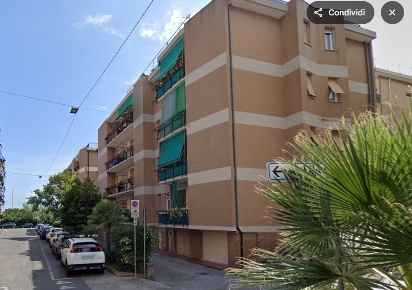 Foto Box in Via Pisa, Loano Centro di 10 m² con 1 locali in vendita