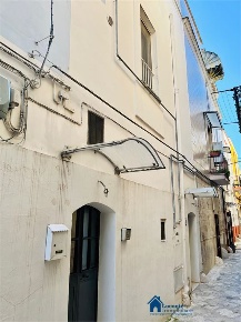 Foto Casa indipendente a Capurso di 100 m² con 3 locali in vendita