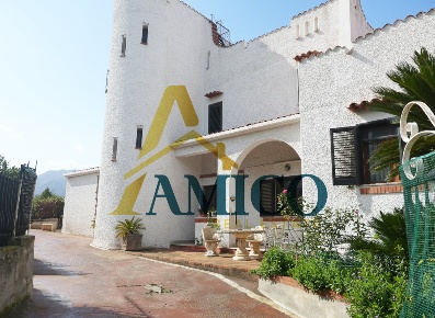 Foto Villa unifamiliare in Via Chiovaro, Carini Milioti di 250 m²