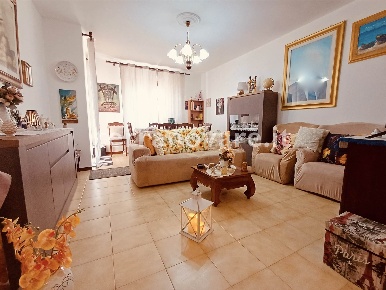 Foto Appartamento a Olbia San Nicola di 116 m² con 5 locali in vendita