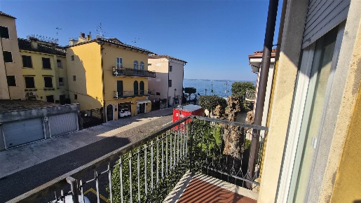 Foto Appartamento a Lazise di 81 m² con 3 locali in affitto