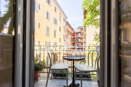 Foto Appartamento in VIA GIUSTI, Milano Paolo Sarpi di 75 m² con 2 locali