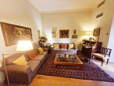 Foto Appartamento a Firenze Campo di Marte di 200 m² con 10 locali