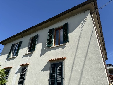 Foto Appartamento a Serravalle Pistoiese di 133 m² con 6 locali in vendita
