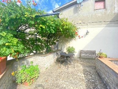 Foto Appartamento a Otricoli Poggio di 130 m² con 4 locali in vendita