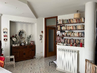 Foto Appartamento a Montelupo Fiorentino Centro di 135 m² con 5 locali