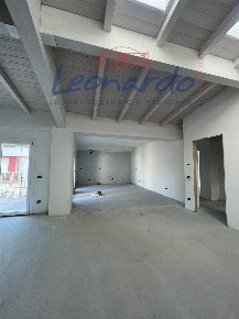 Foto Appartamento a Piacenza Via Colombo di 139 m² con 4 locali in vendita