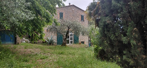 Foto Rustico a Scansano Centro di 127 m² con 6 locali in vendita