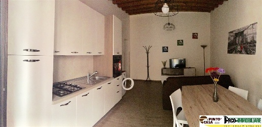 Foto Appartamento in Vicolo delle Api, Palermo Tribunale di 80 m²
