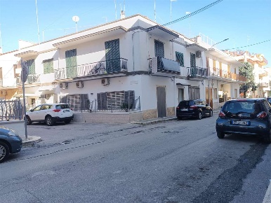 Foto Appartamento a Bitonto di 105 m² con 4 locali in vendita