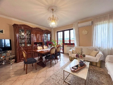 Foto Appartamento in via Cissone, Roma Osteria Nuova di 114 m² con 3 locali