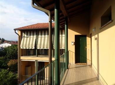 Foto Appartamento in Via Silvio Pellico, Cornate d'Adda Centro di 150 m²