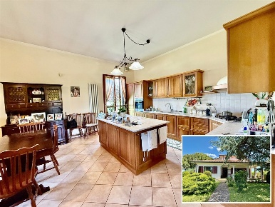 Foto Villa unifamiliare in Via Reale, Ravenna Savarna di 540 m² in vendita