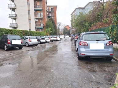 Foto Box a Milano Tre Castelli - Faenza di 1200 m² con 1 locali in vendita