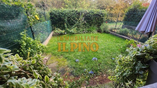 Foto Appartamento a Cascina Semicentro di 81 m² con 5 locali in vendita