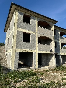 Foto Appartamento a Suvereto Centro di 83 m² con 4 locali in vendita