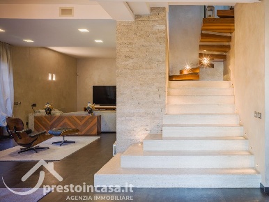 Foto Villa unifamiliare a Viareggio Marco Polo - Don Bosco di 239 m²