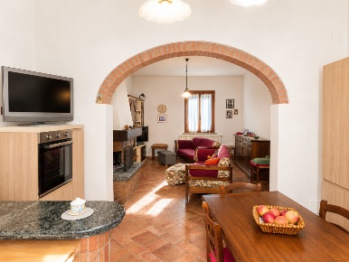 Foto Casa indipendente a Palaia Centro di 386 m² con 11 locali in vendita