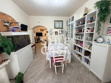 Foto Casa indipendente a Castelfranco di Sotto Orentano di 250 m²