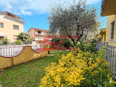 Foto Appartamento a Montecatini-Terme di 75 m² con 4 locali in vendita