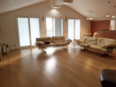 Foto Villa unifamiliare in Via dei Devoto, Lavagna Centro di 357 m²