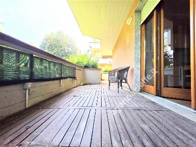 Foto Appartamento a Massa Marina di Massa Centro di 60 m² con 3 locali