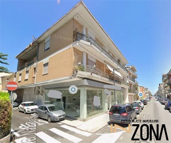 Foto Appartamento in Viale della Vittoria, Alba Adriatica Centro di 110 m²