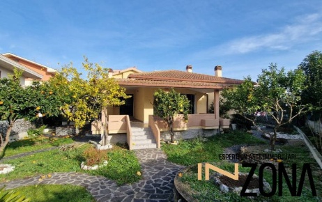 Foto Villa unifamiliare in Via Sirio n. 3, Pineto Centro di 227 m²