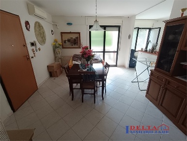Foto Appartamento a Rosignano Marittimo di 89 m² con 4 locali in vendita