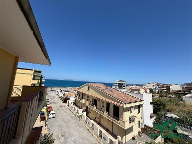 Foto Appartamento in VIA SPIAGGIA DI PONENTE, Milazzo Centro di 110 m²