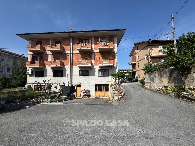 Foto Magazzino in Contrada Ponte Chienti snc, Monte San Giusto di 158 m²