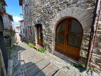 Foto Appartamento in Piazza Del Castello, Bevagna Torre Del Colle di 50 m²