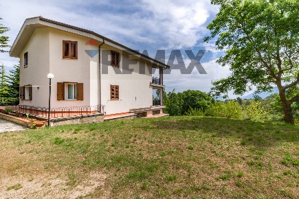Foto Villa unifamiliare in SP20 6 -   CONTRADA CACULLA 3, Monreale