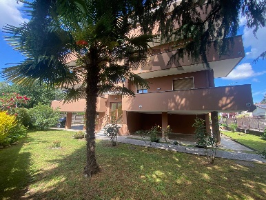Foto Appartamento in Via Attiglio Agosti 1, Legnano San Martino di 91 m²