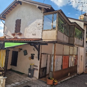 Foto Casa indipendente in borgo molinars, Attimis di 80 m² con 4 locali